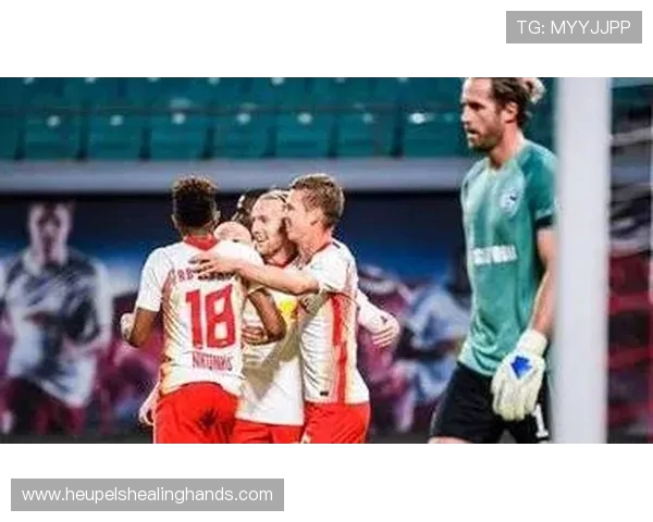 弗赖堡迎战汉堡 金特尔格里福首发 法比奥维埃拉洛孔加出战